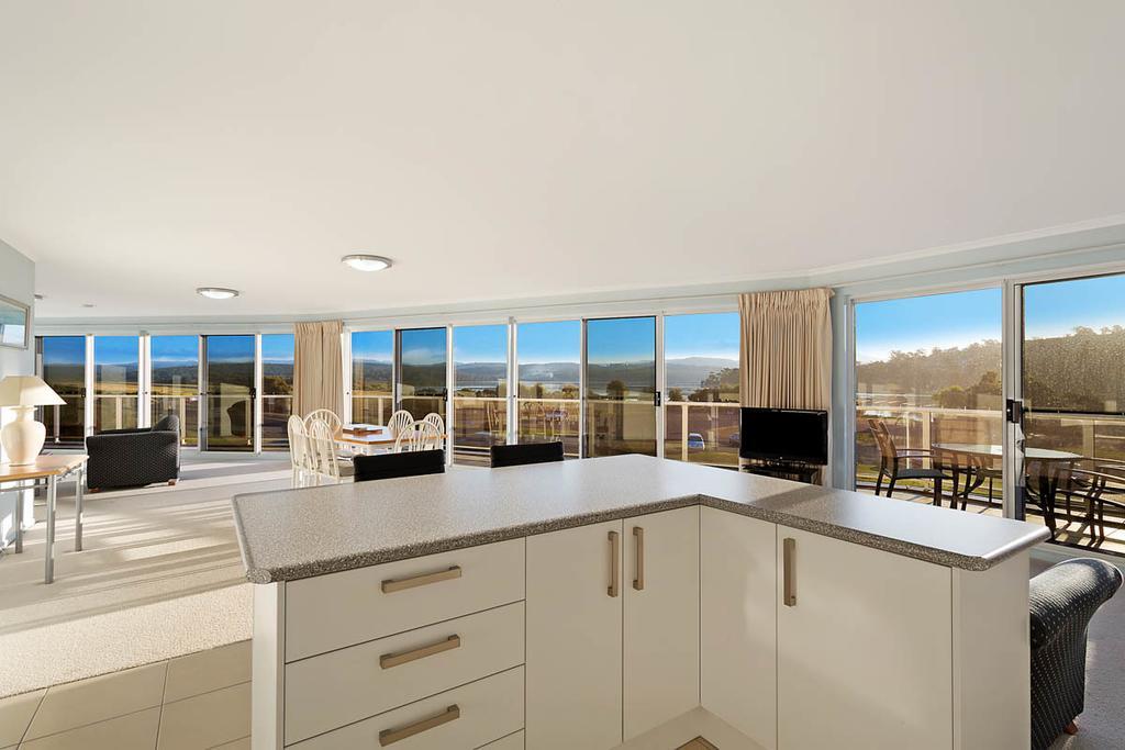 Waterview Luxury Apartments Меримбула Номер фото